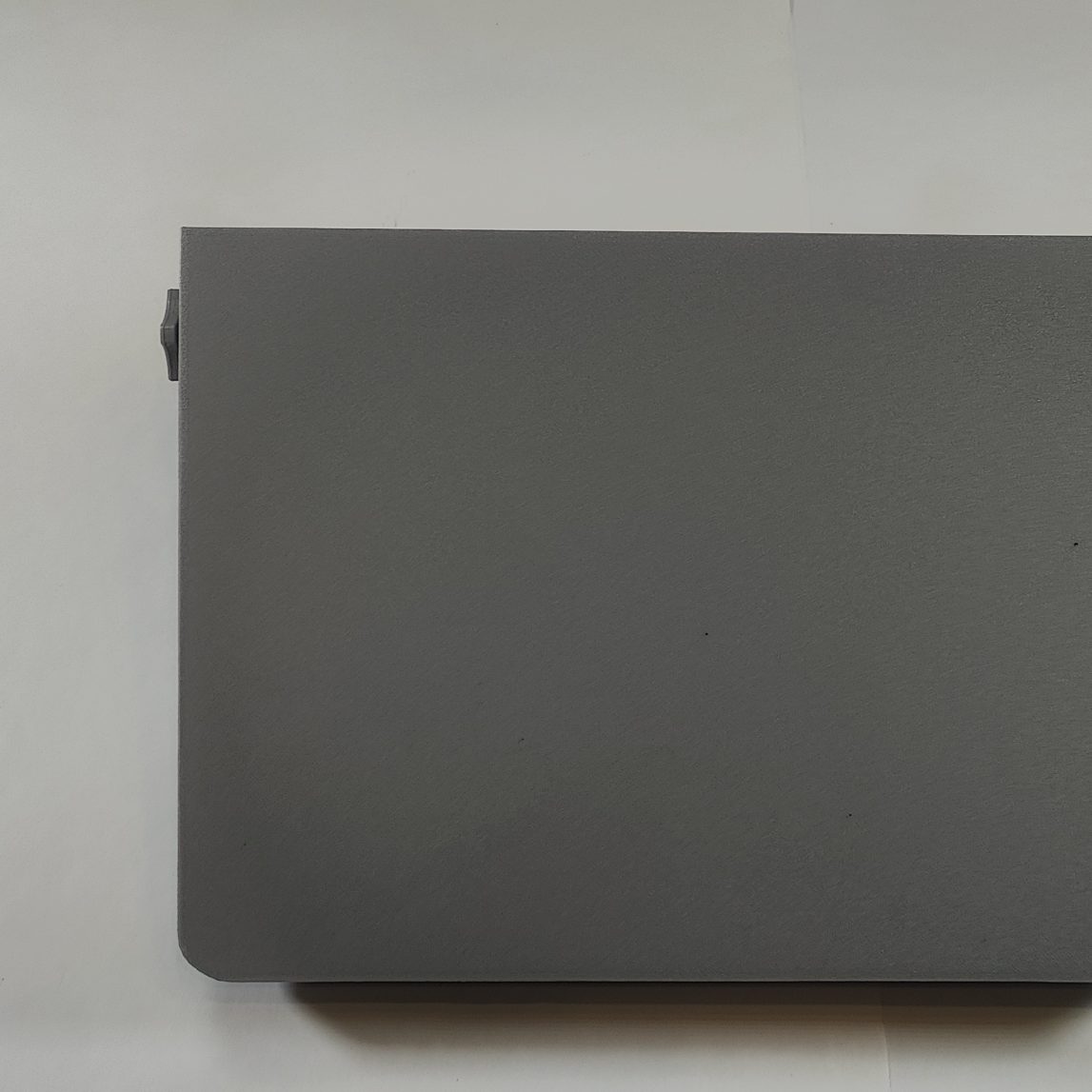 Крышка эхолота Lowrance Elite 12 ti2 - это действительно полезный аксессуар, который поможет вам защитить ваше устройство и продлить его срок службы. Обеспечьте надежную защиту и дайте себе возможность наслаждаться рыбалкой без забот!